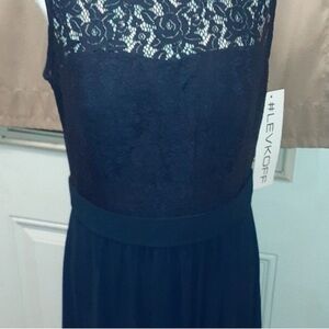 Nwt bill levkoff dress size 14. Sample color navy